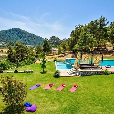 Excellent Home With Shared Pool Surrounded By Nature In Marmaris * Μούγκλα