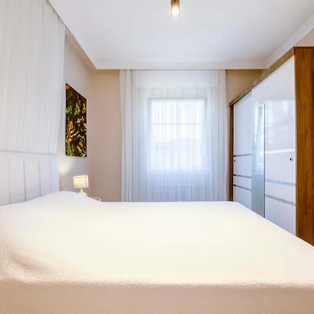 Excellent Home With Shared Pool Surrounded By Nature In Marmaris מוגלה